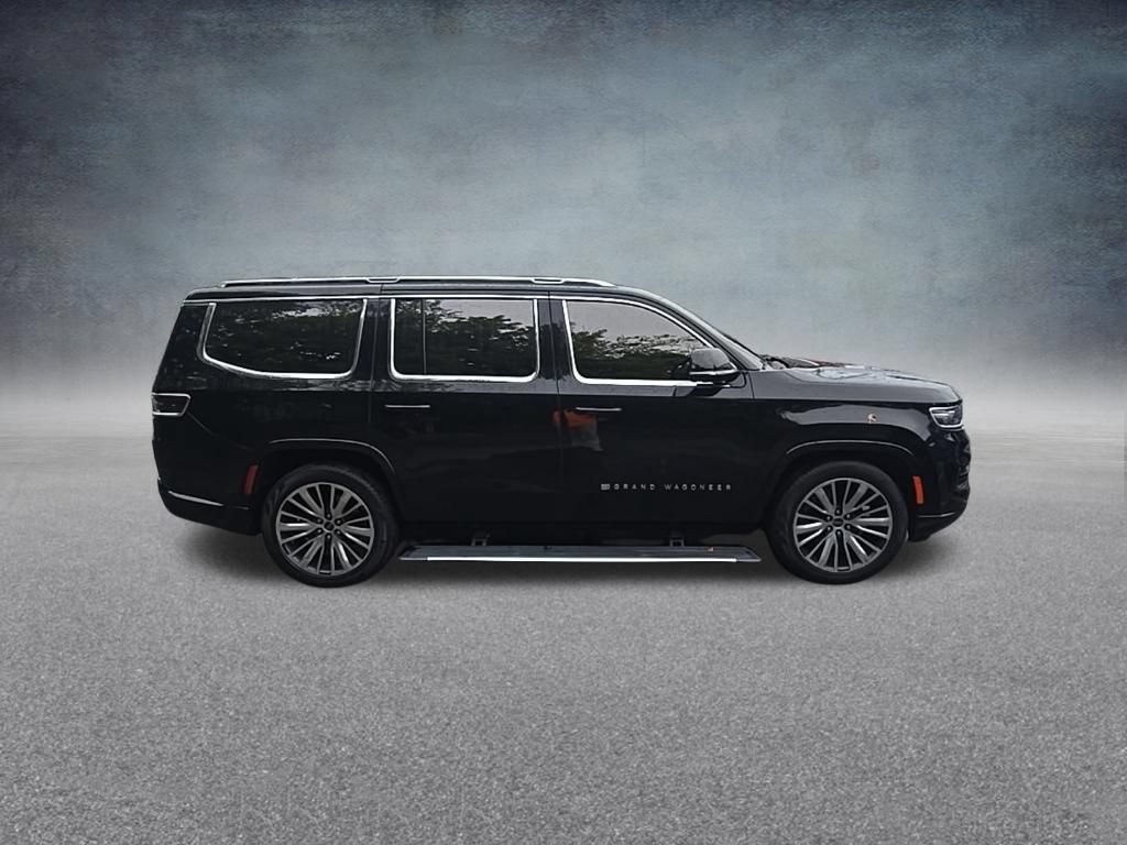Used 2023 Jeep Grand Wagoneer Series III AWD/4WD image 9