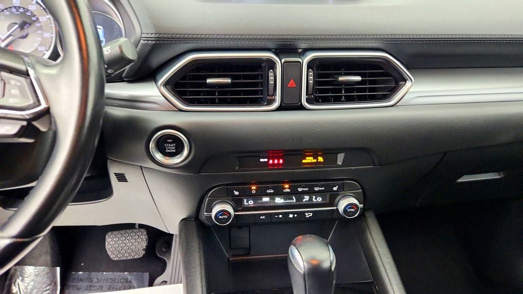 Used 2020 MAZDA CX-5 Touring FWD image 17