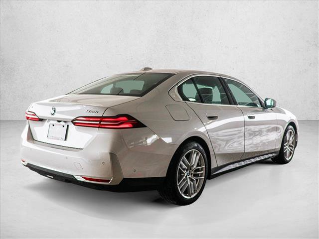 Certified 2025 BMW 530i xDrive AWD/4WD image 5