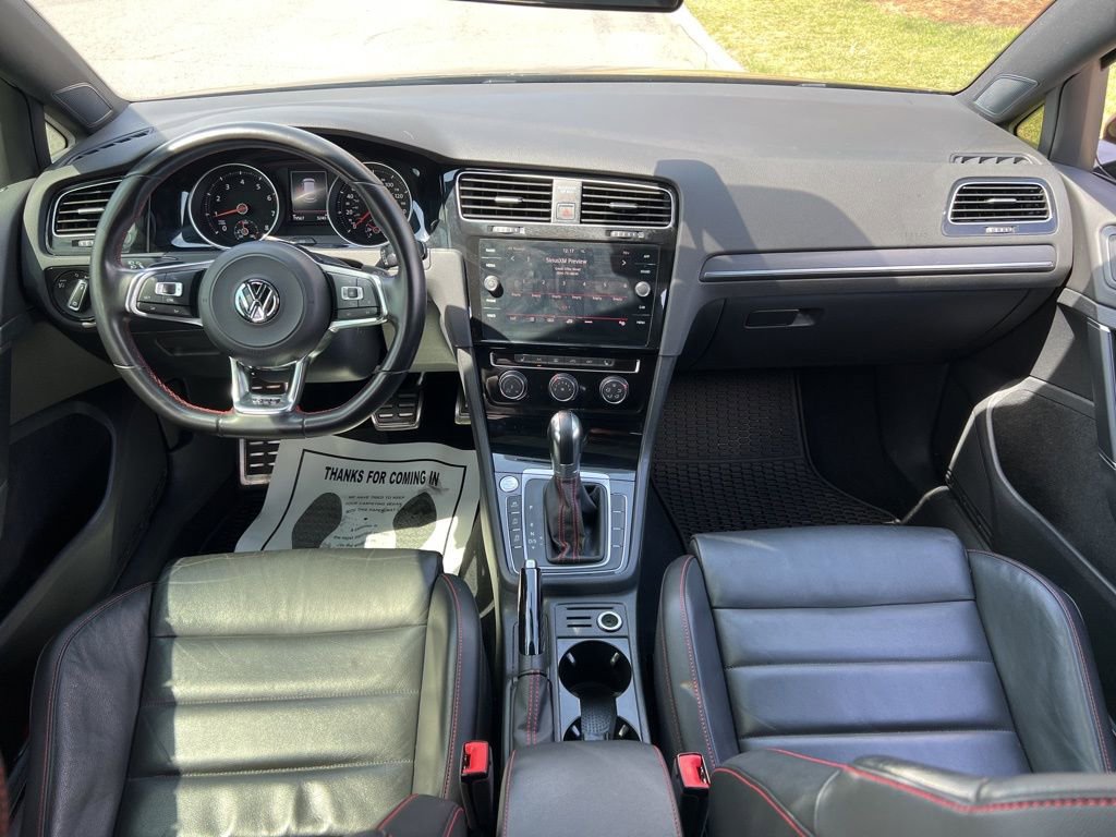 Used 2018 Volkswagen GTI SE image 25