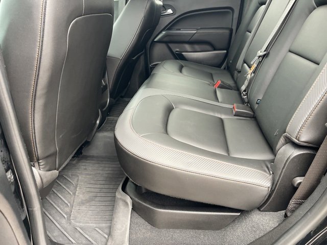 Used 2022 GMC Canyon AT4 image 17