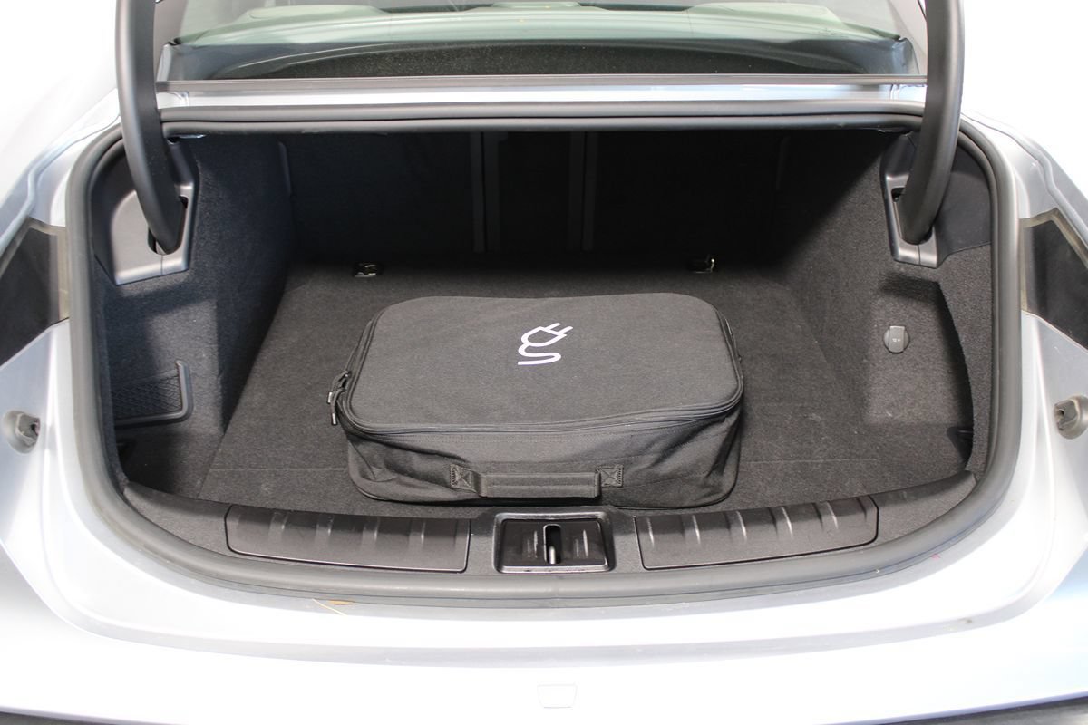 Used 2023 Porsche Taycan RWD image 30
