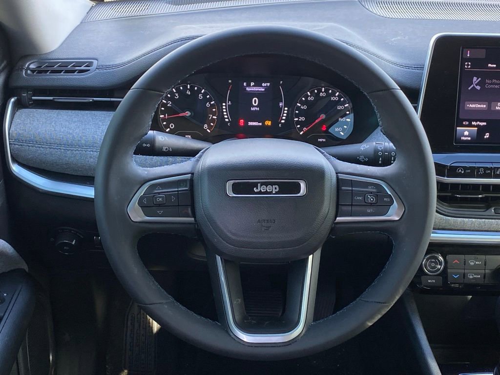 Used 2022 Jeep Compass Latitude FWD image 11