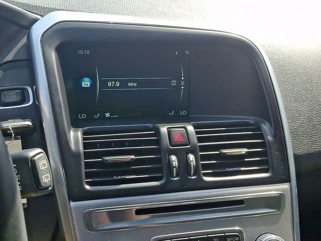 Used 2017 Volvo XC60 T6 Dynamic w/ Climate Package image 17