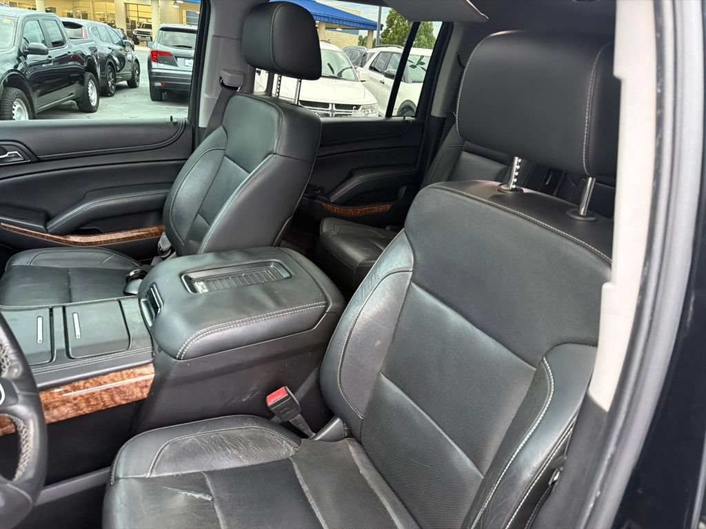 Used 2015 Chevrolet Suburban LTZ RWD image 10