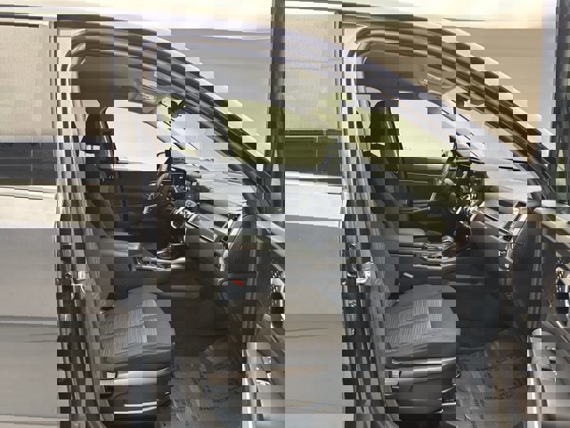 Used 2023 Kia Sorento LX image 16