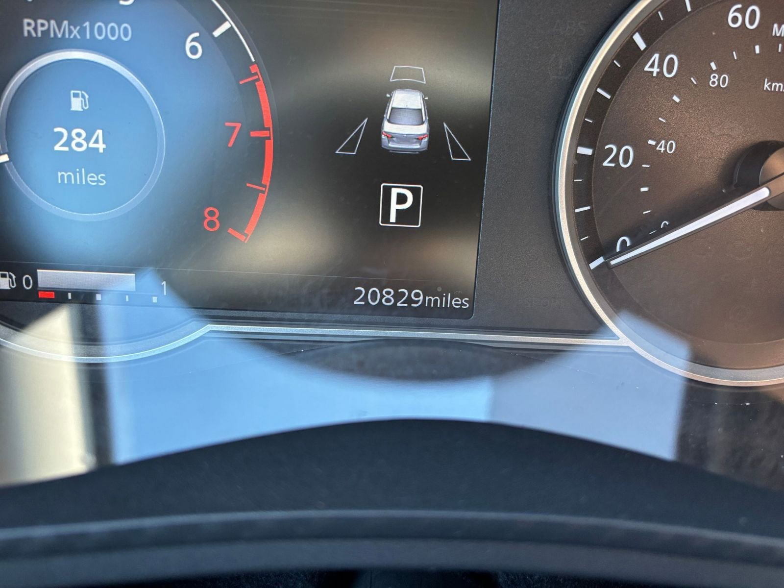 Used 2025 Nissan Versa SV FWD image 40