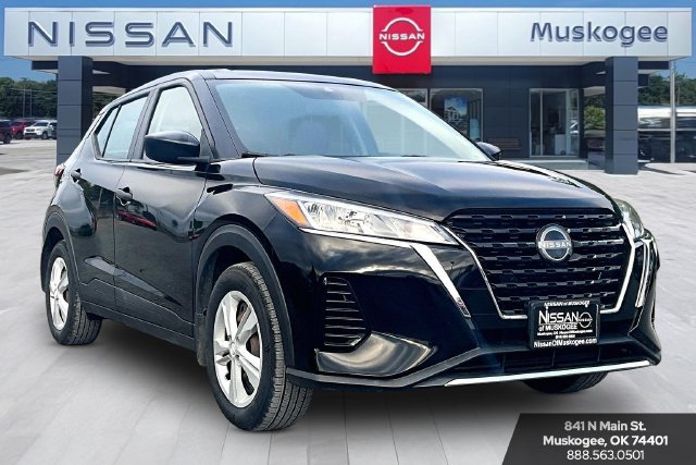 Used 2022 Nissan Kicks S FWD image 1