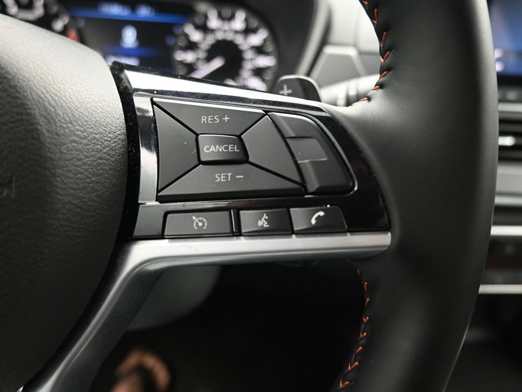 Used 2025 Nissan Altima 2.5 SR image 13