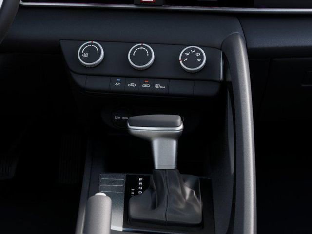 New 2026 Hyundai Elantra SE image 18