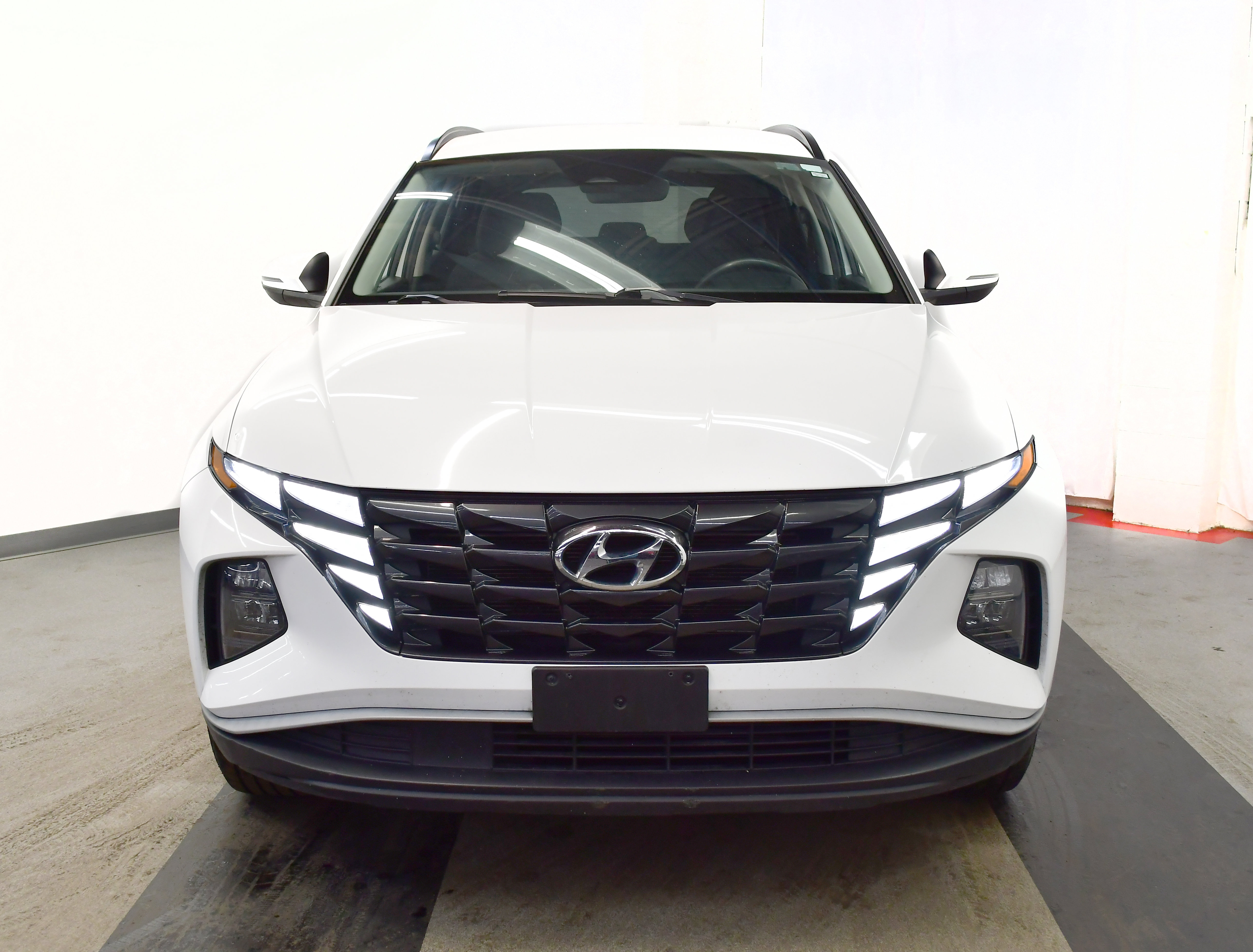 Used 2023 Hyundai Tucson SEL image 3