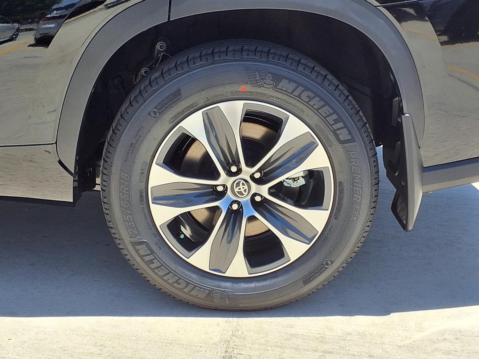 New 2026 Toyota Highlander XLE AWD/4WD image 6