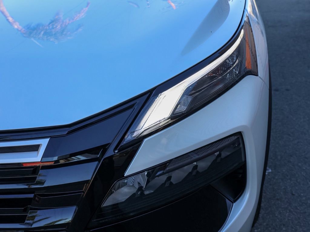 New 2026 Nissan Rogue SV image 10