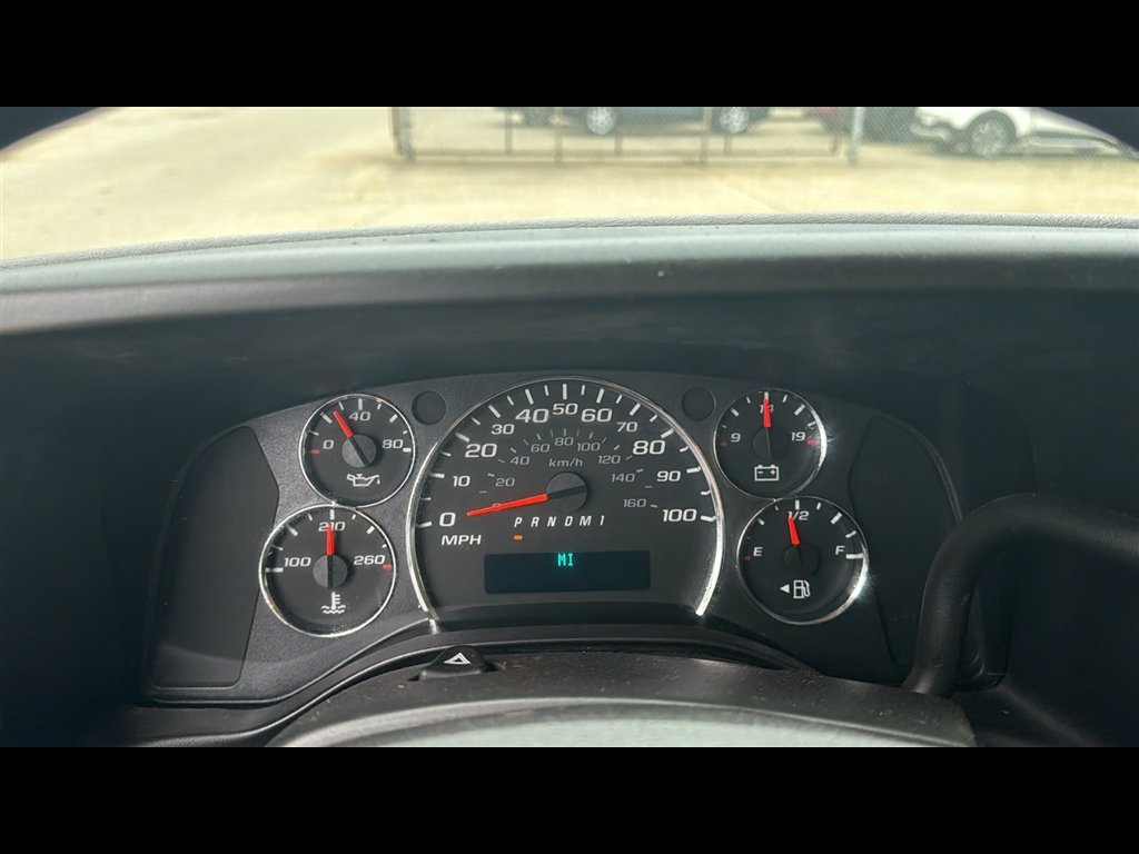 Used 2015 Chevrolet Express 2500 LT w/ LT Preferred Equipment Group RWD image 14