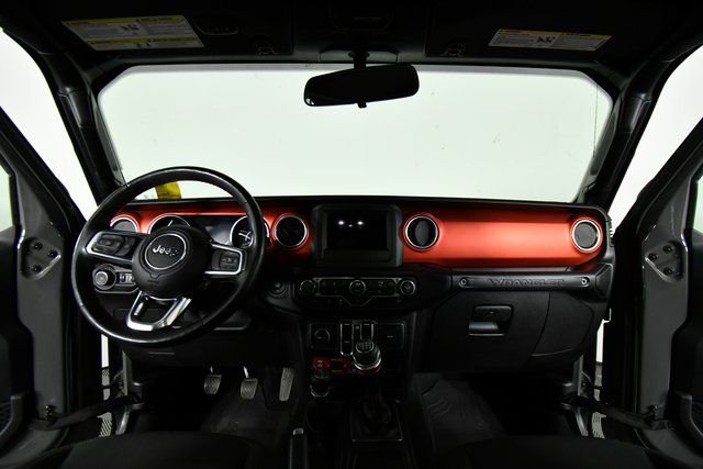 Used 2021 Jeep Wrangler Unlimited Rubicon w/ Cold Weather Group image 18