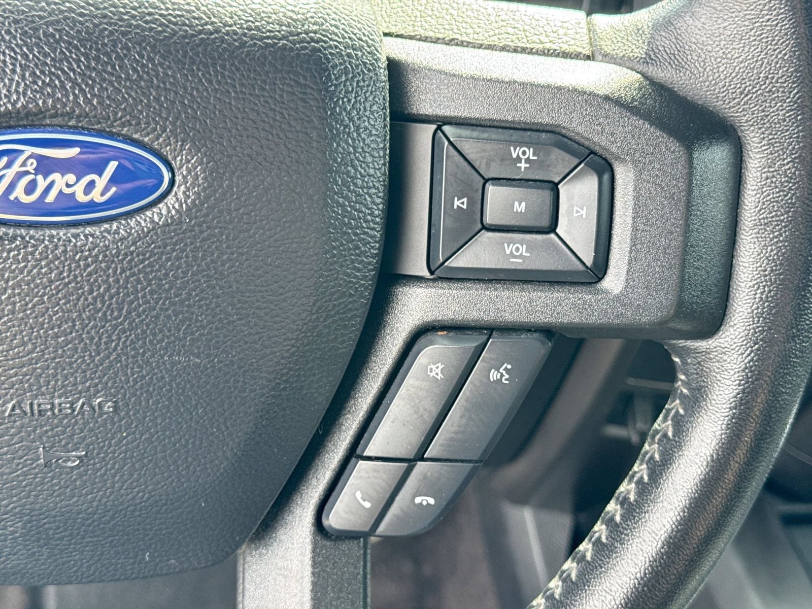 Used 2020 Ford F150 XLT w/ Equipment Group 302A Luxury AWD/4WD image 29