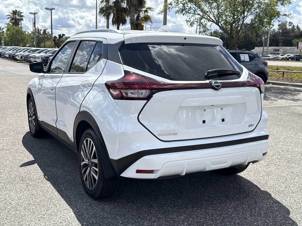 Certified 2023 Nissan Kicks SV FWD image 6
