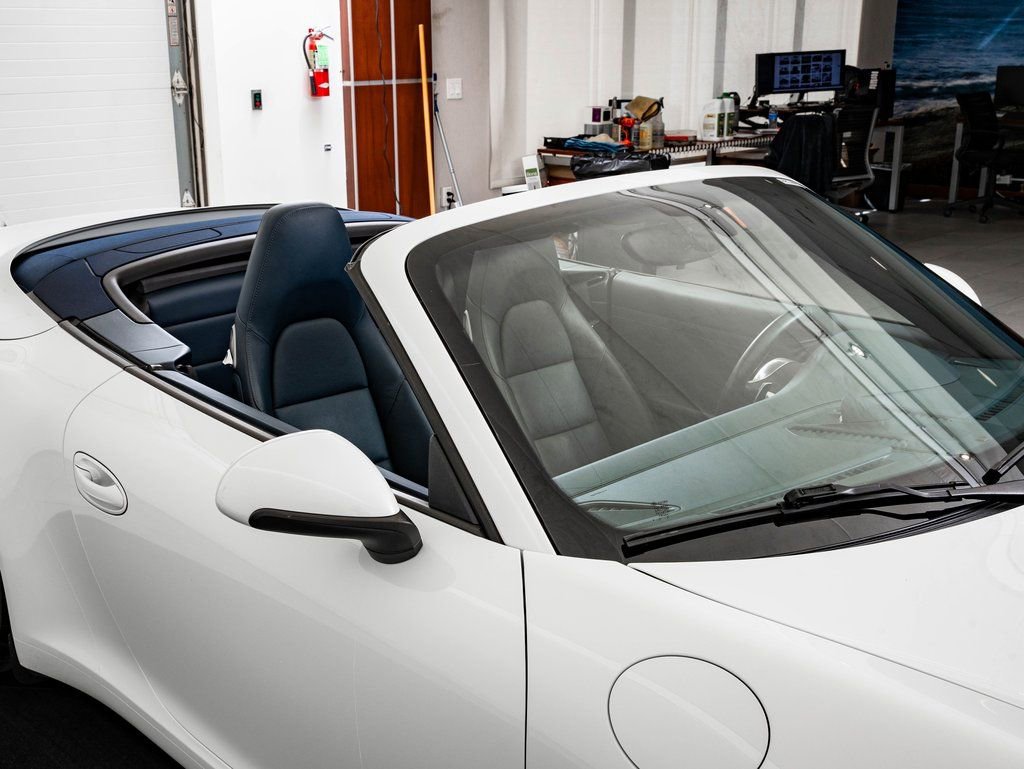 Used 2015 Porsche 911 Carrera image 27