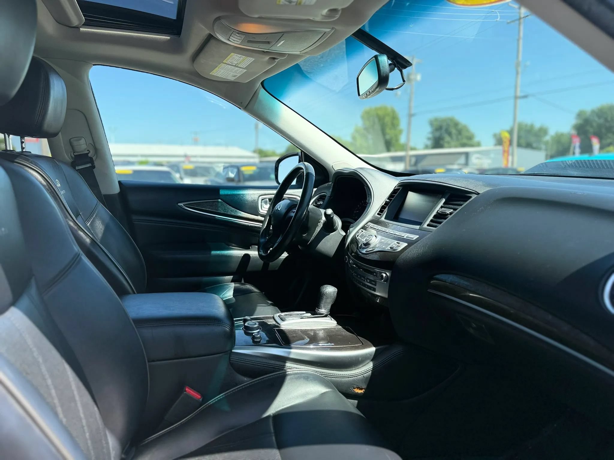 Used 2014 INFINITI QX60 Luxe w/ Premium Package AWD/4WD image 40