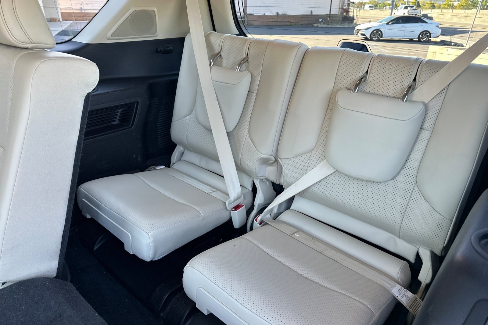 Used 2022 Lexus GX 460 Luxury w/ Off Road Package AWD/4WD image 36