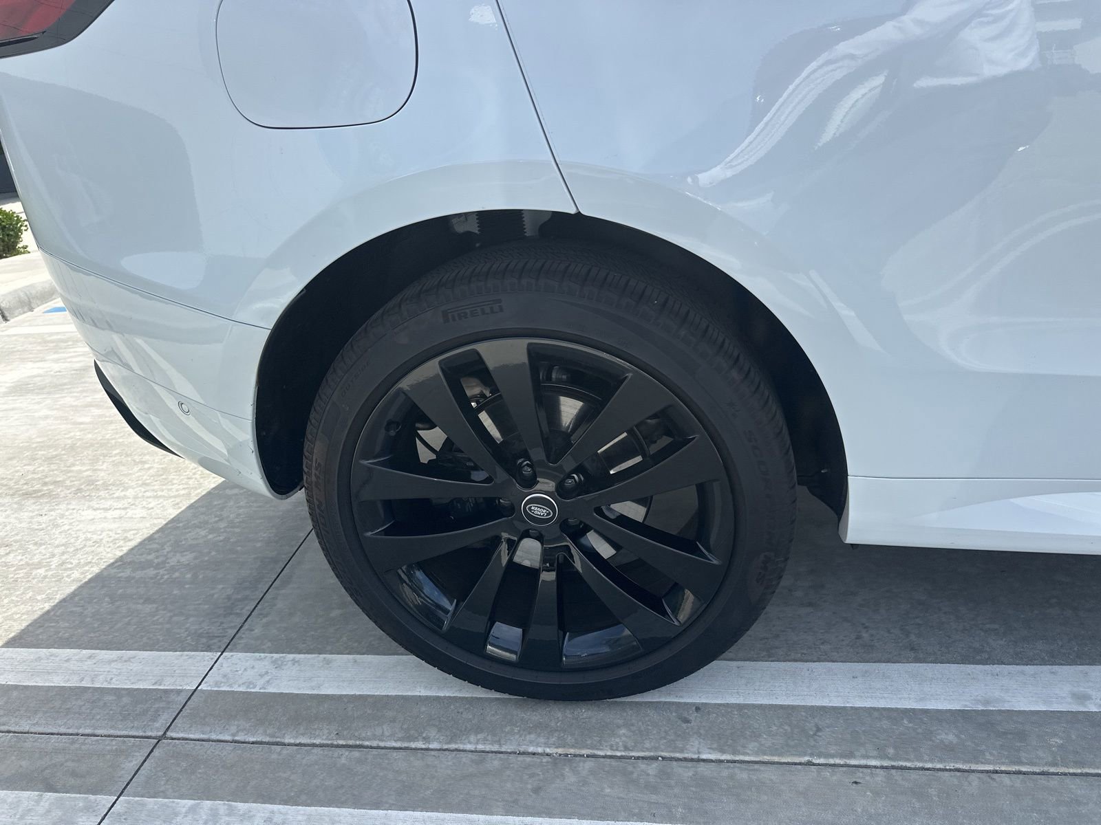 Certified 2025 Land Rover Range Rover Sport Dynamic SE AWD/4WD image 8