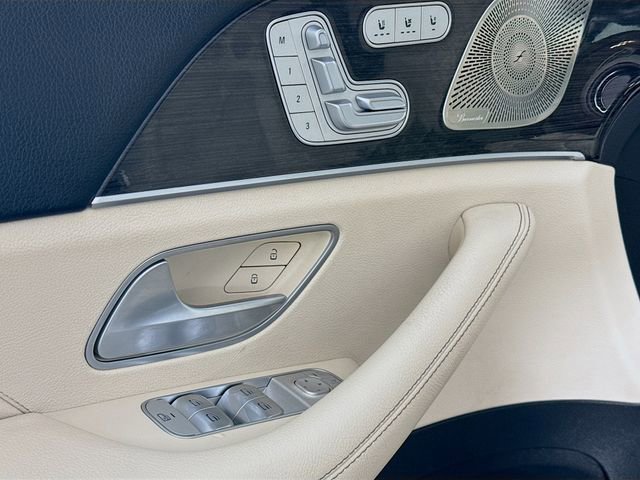 Used 2022 Mercedes-Benz GLS 450 4MATIC image 18