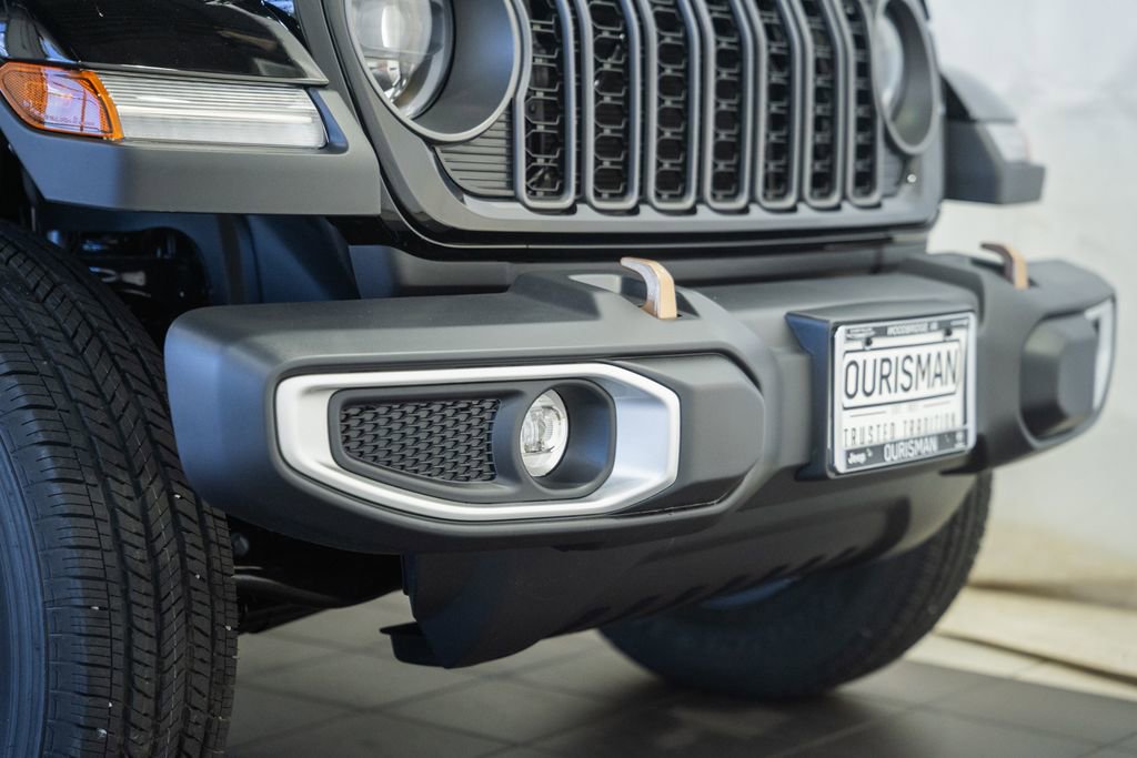 New 2026 Jeep Gladiator Sport AWD/4WD image 13