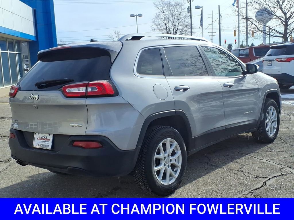 Used 2016 Jeep Cherokee Latitude w/ Cold Weather Group image 6