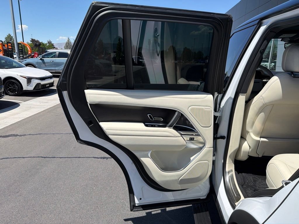 Used 2023 Land Rover Range Rover SE AWD/4WD image 27