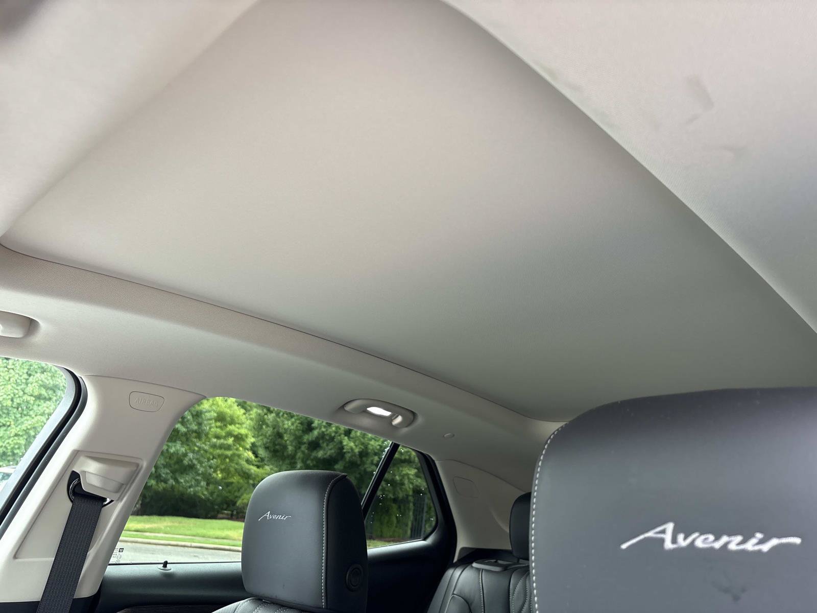 Used 2021 Buick Envision Avenir w/ Technology Package II AWD/4WD image 17