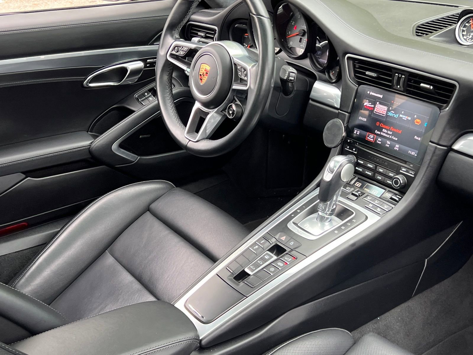 Certified 2019 Porsche 911 Carrera 4S AWD/4WD image 16