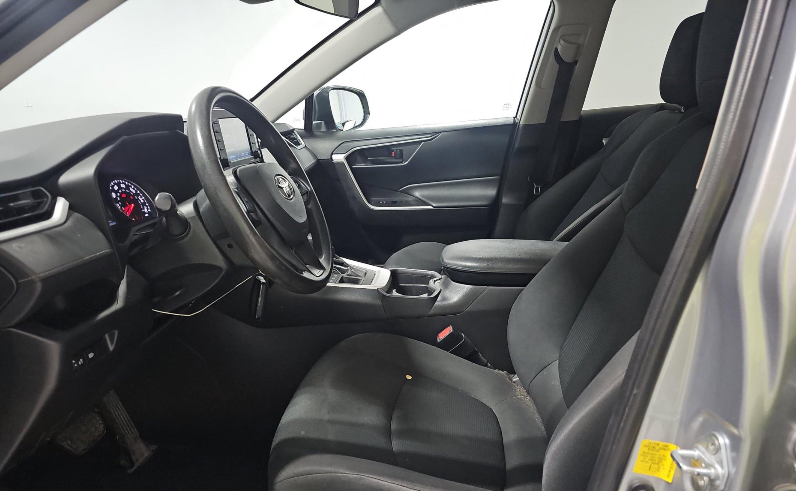 Used 2020 Toyota RAV4 LE w/ All Weather Liner Package image 5