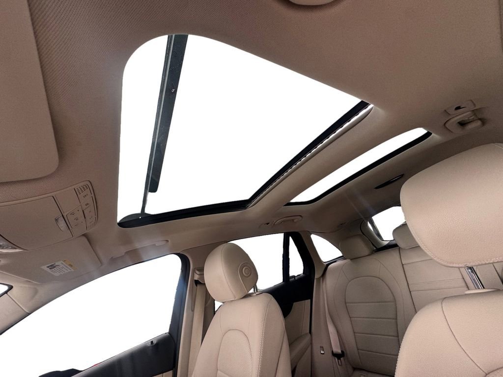 Used 2018 Mercedes-Benz GLC 300 image 11