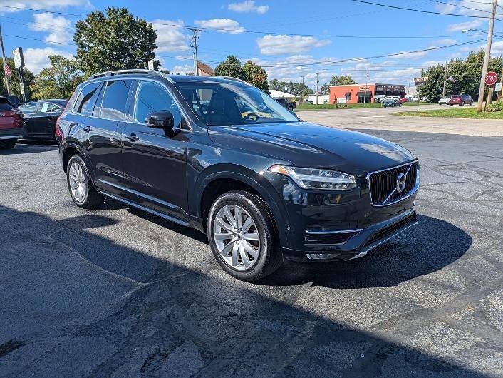 Used 2016 Volvo XC90 T6 Momentum w/ Momentum Plus Package AWD/4WD image 5
