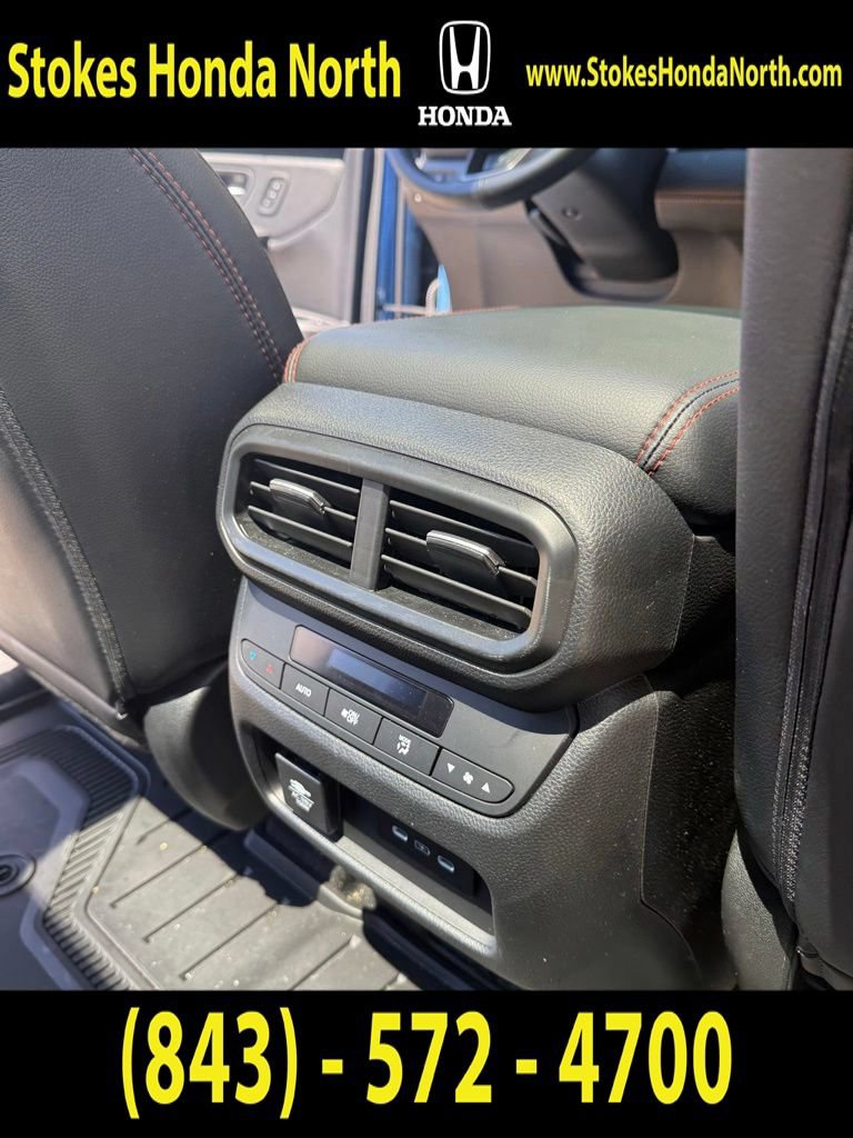Used 2025 Honda Pilot TrailSport image 7