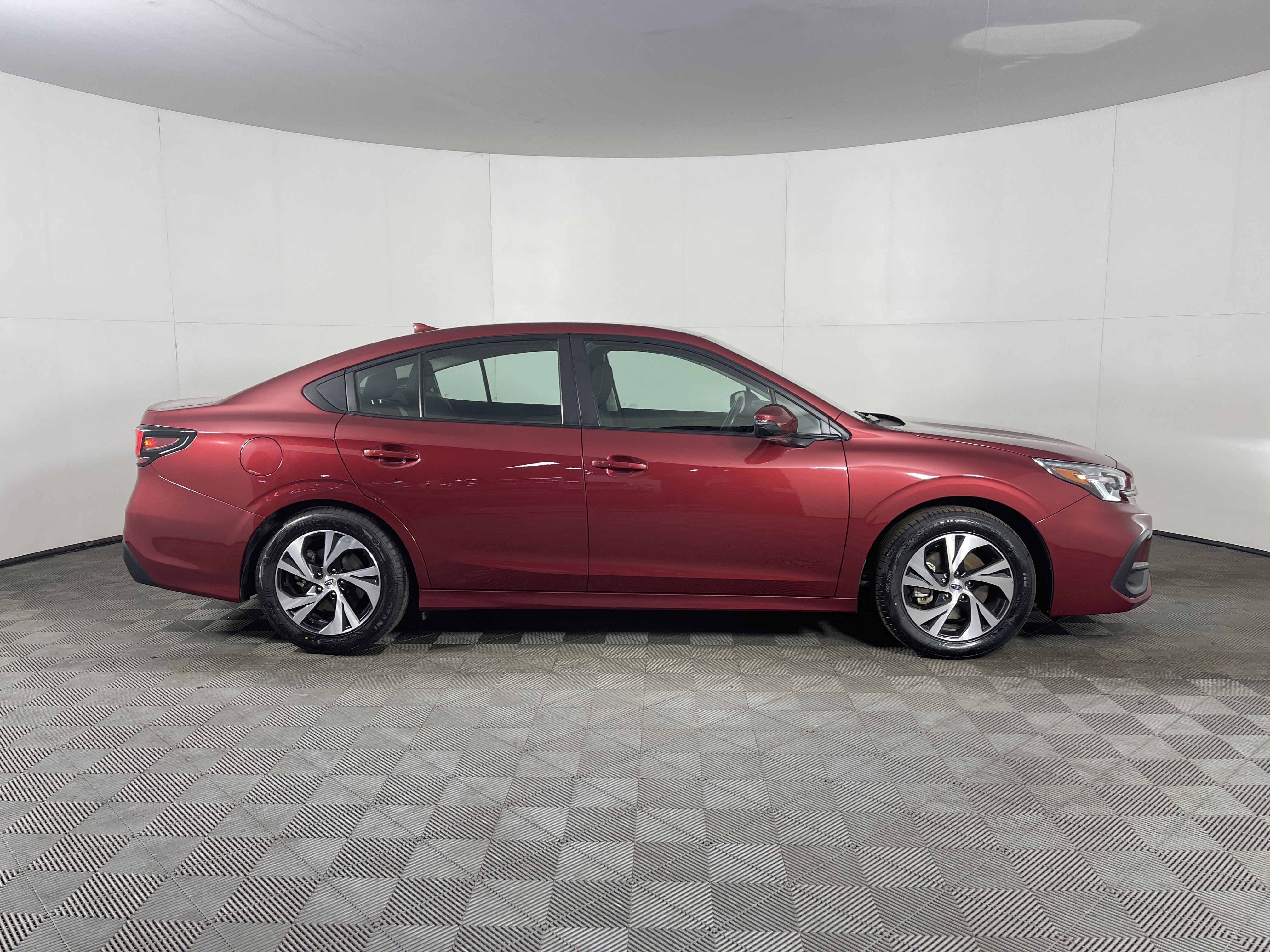 Used 2024 Subaru Legacy Premium image 5