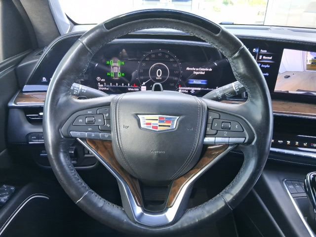 Used 2023 Cadillac Escalade ESV Sport Platinum w/ LPO, ONYX Package AWD/4WD image 11