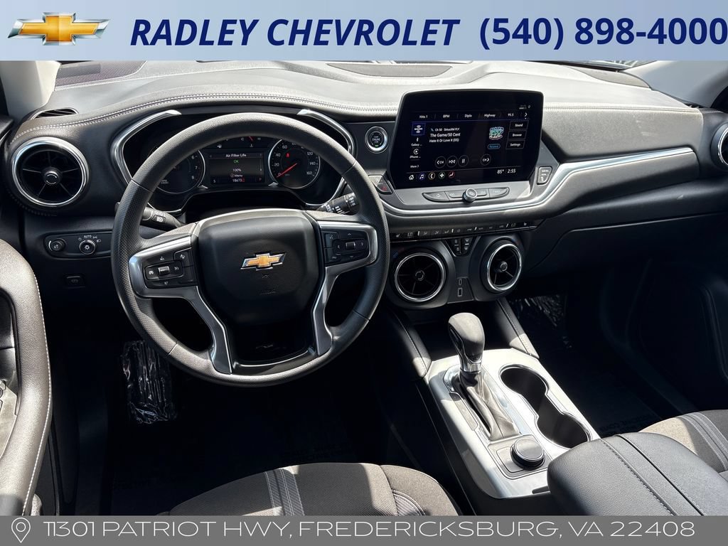 Certified 2025 Chevrolet Blazer LT FWD image 13