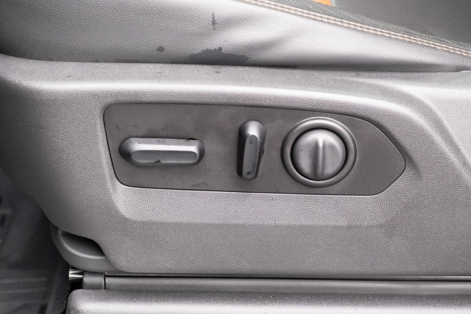 Used 2020 GMC Sierra 1500 AT4 image 14