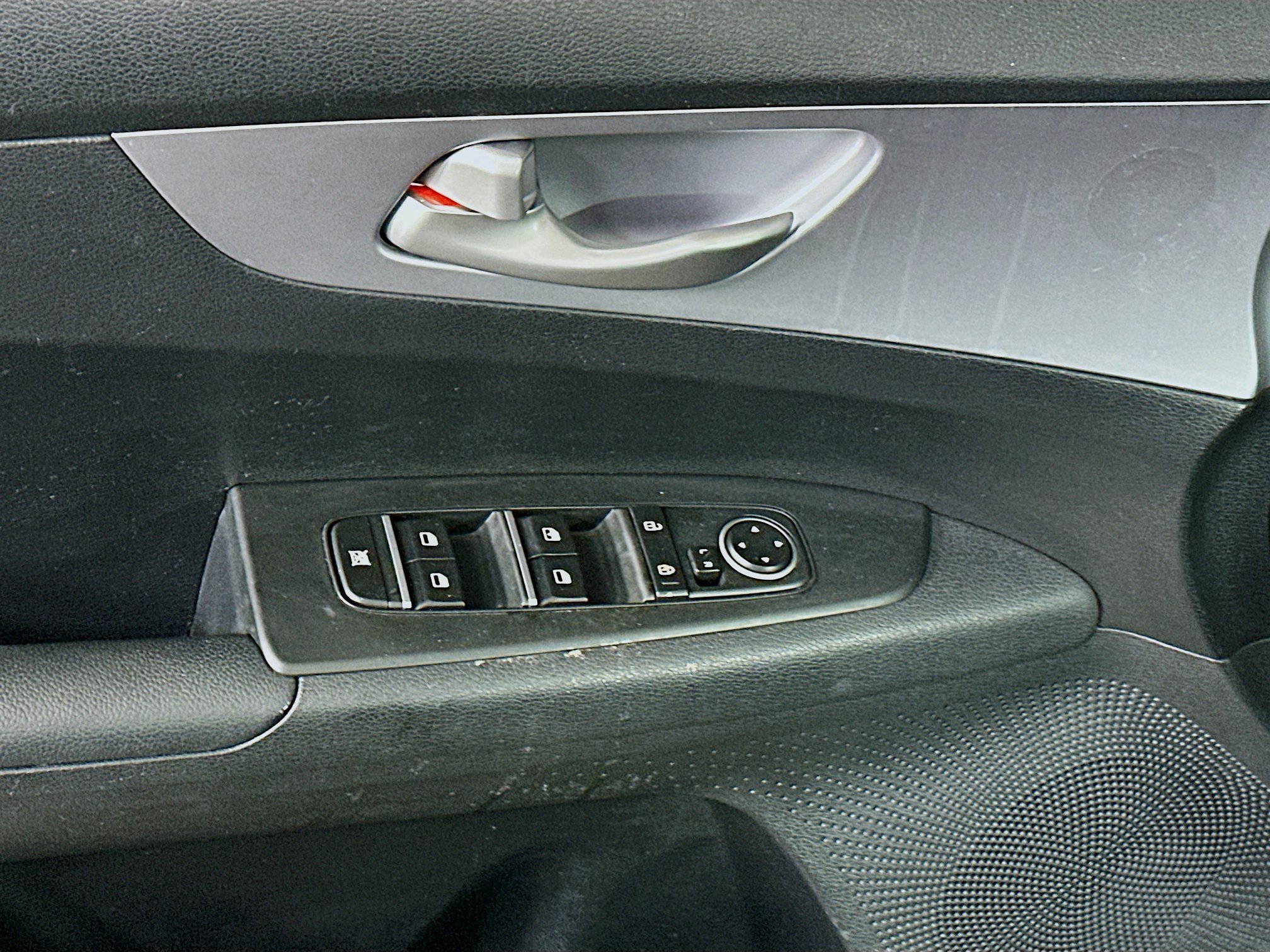 Used 2024 Kia Forte LXS image 15