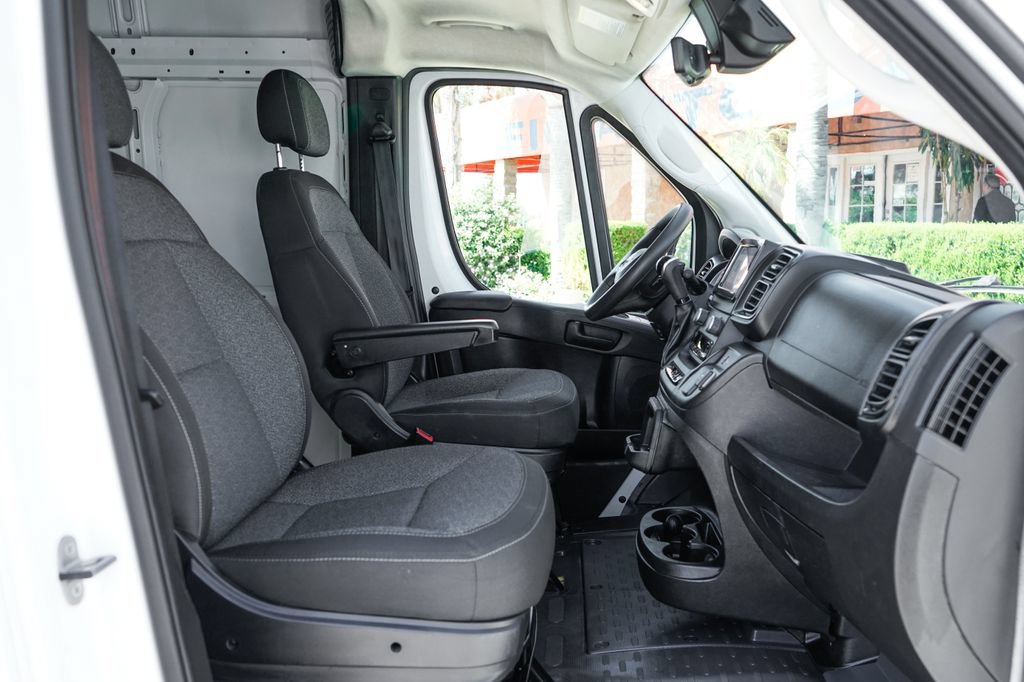 Used 2024 RAM ProMaster 2500 w/ Safety Group FWD image 37