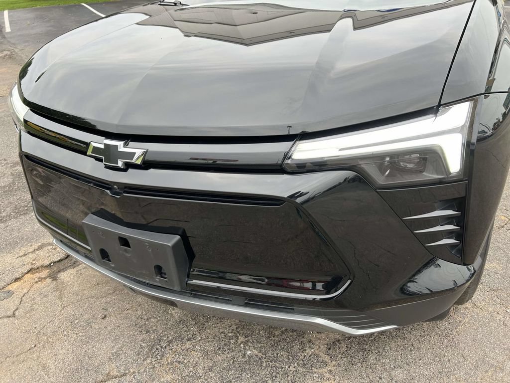 Used 2024 Chevrolet Blazer EV LT AWD/4WD image 11