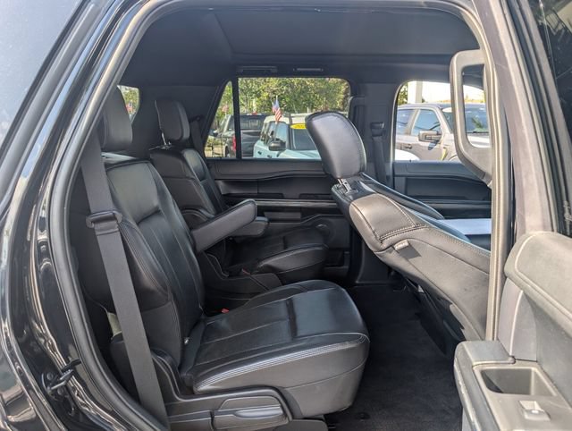 Used 2020 Ford Expedition XLT w/ Equipment Group 202A RWD image 17