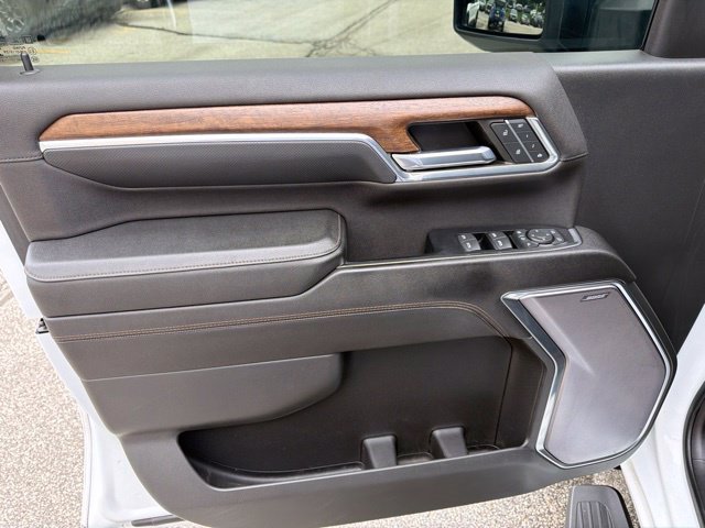 Used 2024 Chevrolet Silverado 3500 High Country w/ Technology Package AWD/4WD image 23