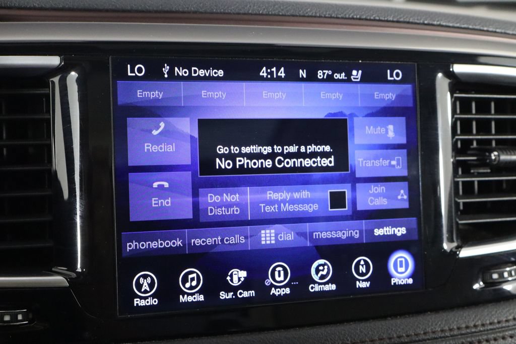 Used 2017 Chrysler Pacifica Limited w/ UConnect Theater Package FWD image 38