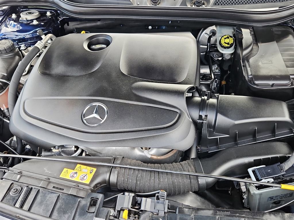 Used 2017 Mercedes-Benz GLA 250 image 27