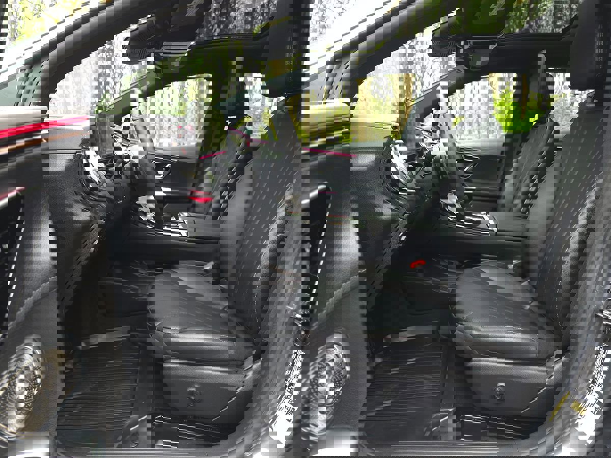 Used 2023 Mercedes-Benz EQE 350+ 4MATIC Sedan w/ Exclusive Trim Package image 11