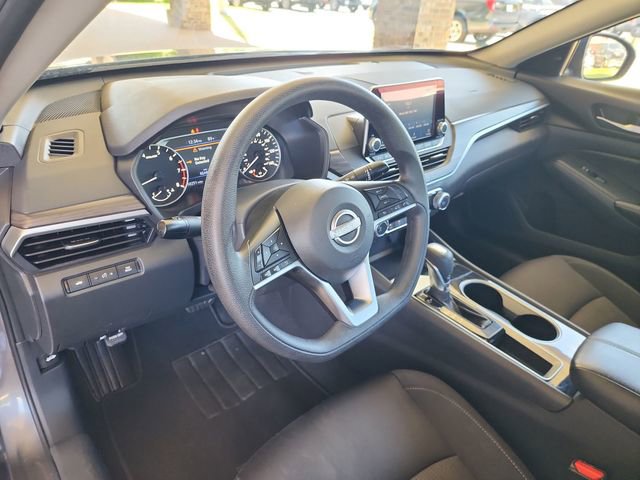 Used 2024 Nissan Altima 2.5 SV FWD image 10