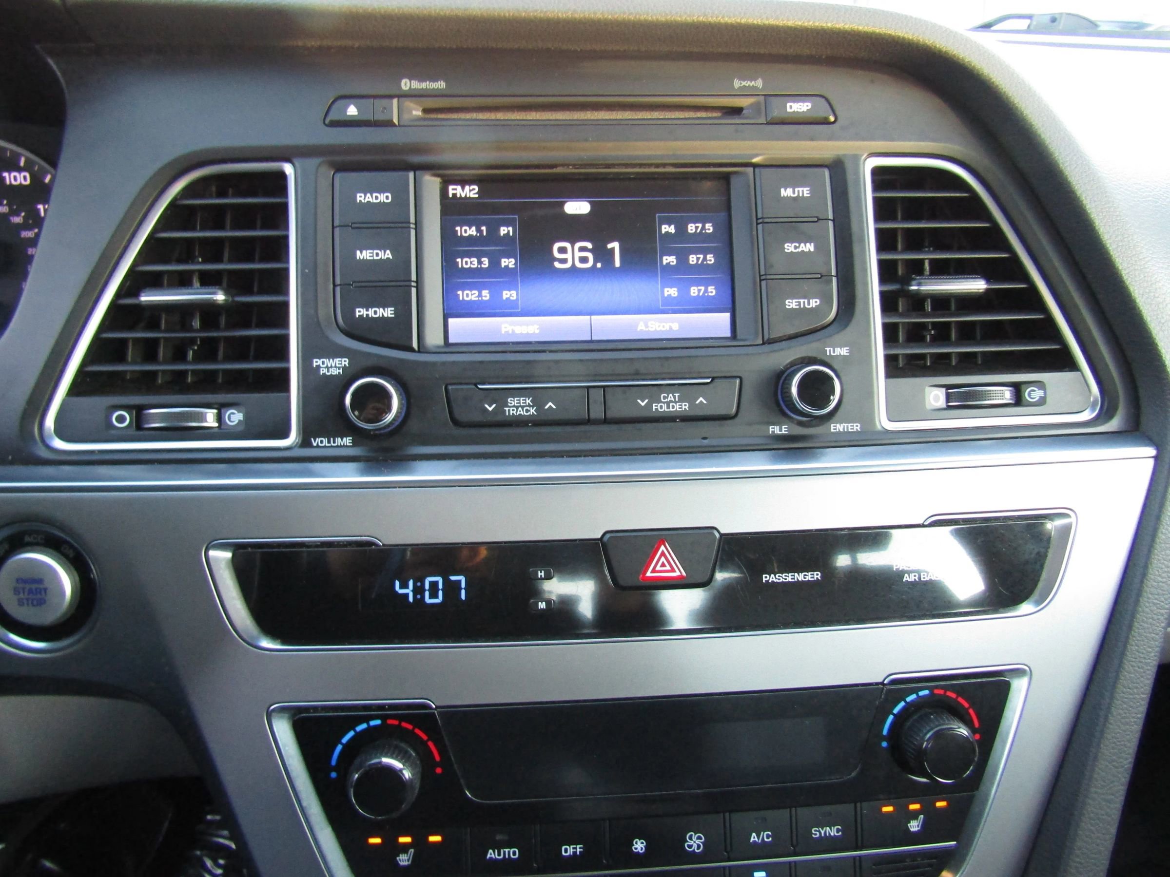 Used 2015 Hyundai Sonata Sport w/ Option Group 03 image 29