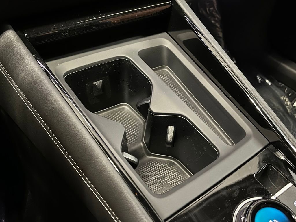 New 2026 Volkswagen Tiguan SEL R-Line image 13